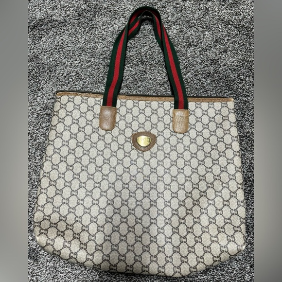 Gucci Handbags - 🚨SALE🚨 Gucci Plus vintage Sherry Line tote bag